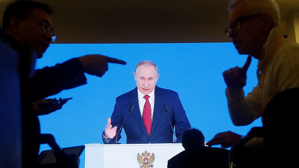 Vladimir Putin na tradiní tiskové konferenci.