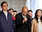 Poraený kandidát strany Kuomintang  Chan Kchuo-jü piznal svoji poráku.