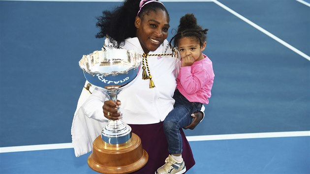 Serena Williamsová pózuje s dcerou Alexis Olympií Ohanian Jr. po vítzném...