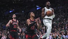Basketbalisté Chicaga v NBA prohráli v Bostonu. Satoranský dal 12 bodů a sedm asistencí