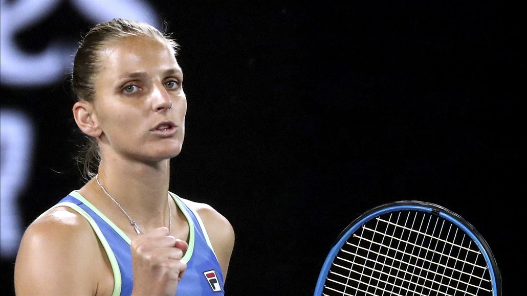 Radující se teniska Karolína Plíková.