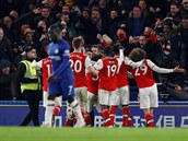 Chelsea - Arsenal: hosté slaví jeden ze dvou gólu sítí londýnského rivala.