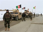 Afghnsk nrodn armda m do provincie Ghazni, kde se v pondl ztilo...