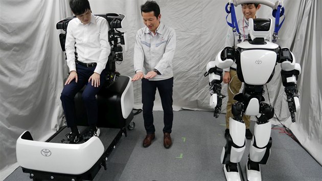 Na olympiádě v Tokiu budou roznášet pití nebo sbírat náčiní roboti
