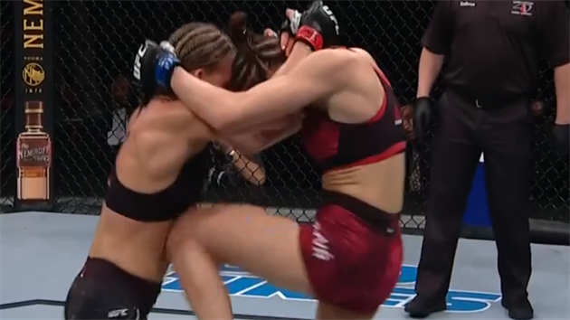 eská zápasnice Lucie Pudilová v UFC prohrála s Justine Kishovou