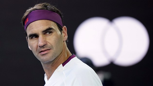 výcarský gentleman Roger Federer vyfasoval za nadávky smrem k rozhodím...