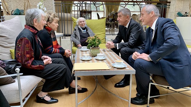 Premiér Andrej Babi se spolu s velvyslancem R v Izraeli Martinem Stropnickým...