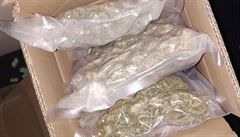 Dva pachatelé se podle policie soust�edili primárn� na nabídku a...