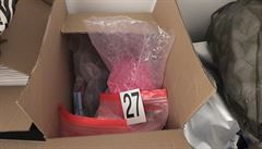 Drogy pachatelé posílali v men�ím mno�ství, týdn� to znamenalo mnoho desítek...