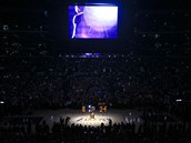 Video mapující cestu Kobeho Bryanta doprovodil ped zápasem Lakers pikový...