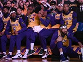 Rozlouení s Kobem Bryantem a jeho dcerou bylo ped zápasem Lakers srdceryvné