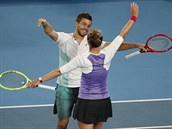 Tenistka Barbora Krejkov obhjila titul na Australian Open v mixu. S...