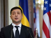 Ukrajinský prezident měl pozitivní test na koronavirus, bude pracovat v izolaci