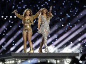 Zpvaky Shakira a Jennifer Lopez pedvedly pi Super Bowlu vskutku zajímavé...