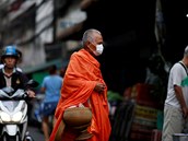 Buddhistický mnich v Bangkoku.