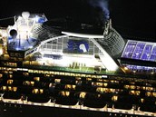 Na lodi Diamond Princess, která kotví v pístavu Jokohama v Tokijském zálivu,...