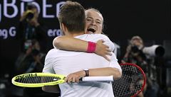 Tenistka Barbora Krejíková obhájila titul na Australian Open v mixu. S...