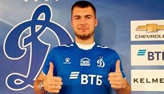 Komličenko se v Dynamu Moskva zabydlel na jedničku, při premiéře pomohl gólem porazit Liberec