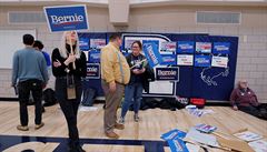 Podporovatelé demokratického kandidáta Bernieho Sanderse v Des Moines v Iow.
