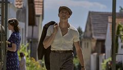 Snímek �arlatán (2020). Re�ie: Agnieszka Hollandová.