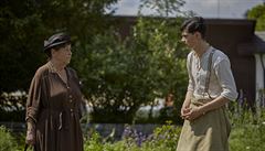 Snímek �arlatán (2020). Re�ie: Agnieszka Hollandová.