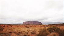 Uluru - mnohdy označován za rudý střed Austrálie patří k tomu nejzajímavějšímu,...