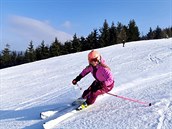 Krkono�ská tradice. Sn�hové podmínky lákají lidi do Harrachova