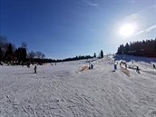 Aktuáln leí na sjezdovkách kolem 50 cm snhu a podmínky na sjezdovkách jsou...