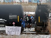 Blokáda na podporu protest pvodních obyvatel v Ontariu.