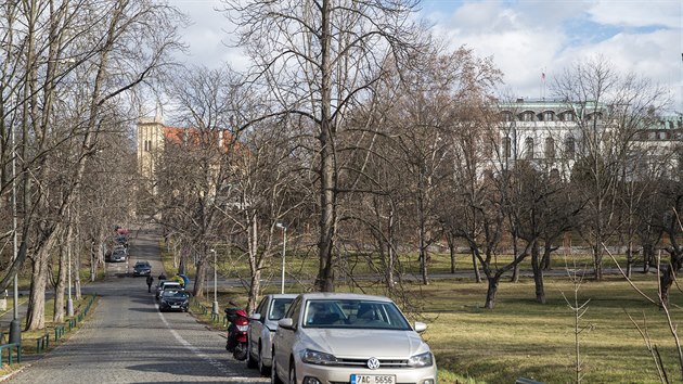 Námstí Pod katany se má pejmenovat na námstí Borise Nmcova.
