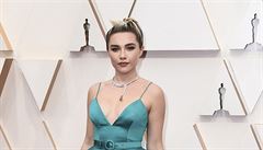 Here�ka Florence Pughová na �erveném koberci