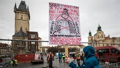 Stavba Mariánského sloupu na Staromstském námstí.