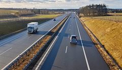 V Česku se letos bude stavět a opravovat 230 km dálnic a silnic. Práce komplikují hlavně aktivisté