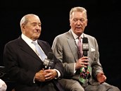 Promotéi Tysona Furyho, Bob Arum a Frank Warren na vítzné tiskovce.