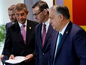 Lídi zemí Visegrádské tyky na summitu evropských zemí v Bruselu, kde se eí...
