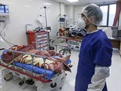 Nemocnice v Íránu vyhrazují pacientm s koronavirem celá oddlení.
