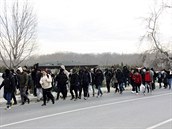 Migranti u tureckého Edirne na cest k ecké hranici.