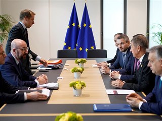 Ldi zem EU na summitu v Bruselu, kde se e spolen rozpoet na roky...
