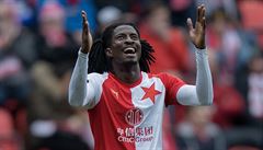 Peter Olayinka si na tréninku zlomil lýtkovou kost.