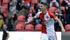 Petar Musa ze Slavie se raduje z gólu