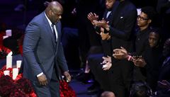 Shaquille O'Neal opoutjící jevit.