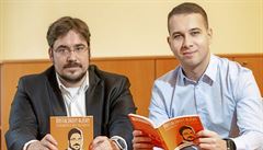 Kniha je nejen souborem hlášek Petra Dostalíka (vlevo). Autorský kolektiv, jejž... | na serveru Lidovky.cz | aktuální zprávy