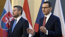 Zleva slovensk premir Peter Pellegrini a polsk premir Mateusz Morawiecki.