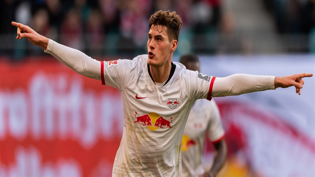 Patrik Schick po brance do sít Bayeru Leverkusen.