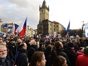 Tisíce lidí dorazily 1. bezna 2020 na Staromstské námstí v Praze na...