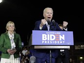 Bývalý viceprezident Joe Biden se neekan vyhoupl na pozici favorita klání o...