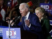 Kandidát Demokrat na prezidenta USA Joe Biden mluví k píznivcm bhem...
