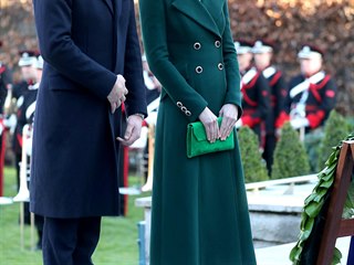 Princ William a Kate se zastnili ceremonie v Garden of Remembrance v Dublinu.