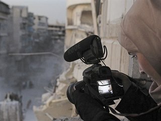Pro Samu. Dokument, kter natoila syrsk filmaka pro svou dceru.