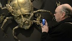 Poe jako předloha. Zlatý scarabeus sochaře Kryštofa Hoška.